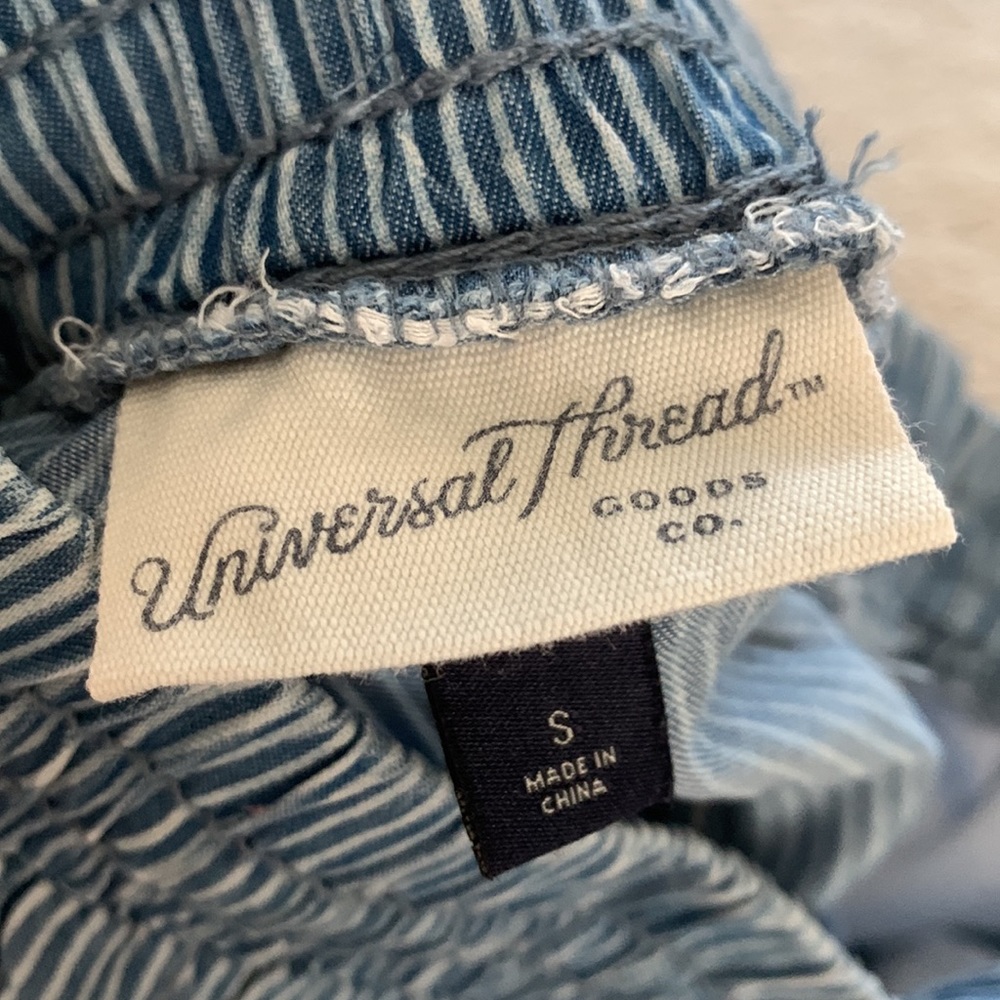 Blue And White Striped Universal Thread Shorts - image 6